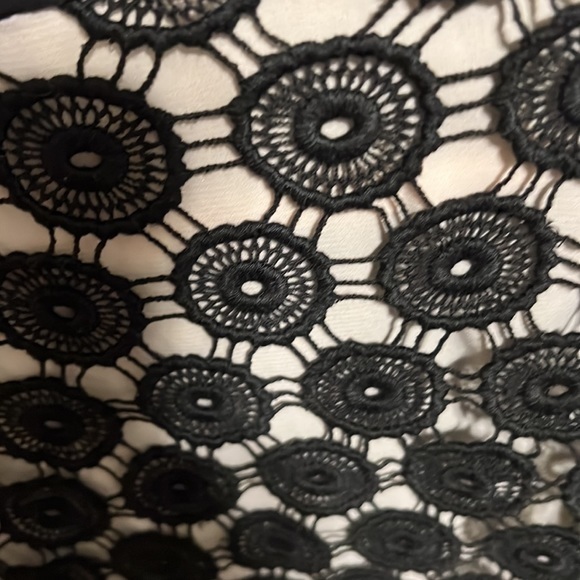 Eci New York Crochet shirt - Picture 3 of 6